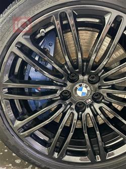 بی ئێم دەبڵیو سیریەس 5